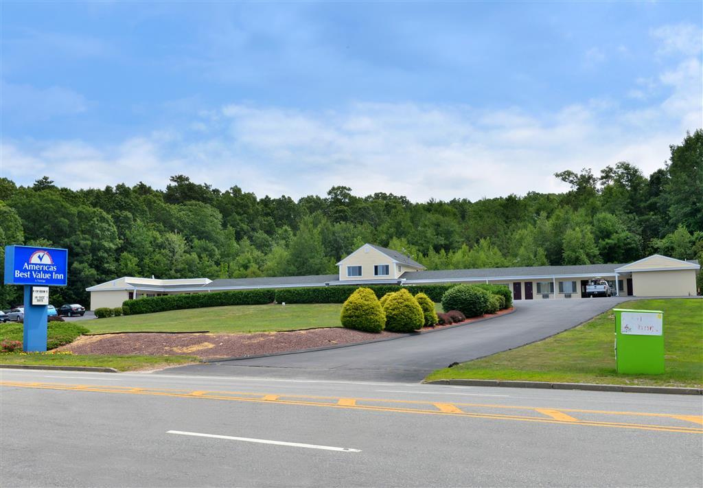 Americas Best Value Inn Providence-North Scituate Экстерьер фото
