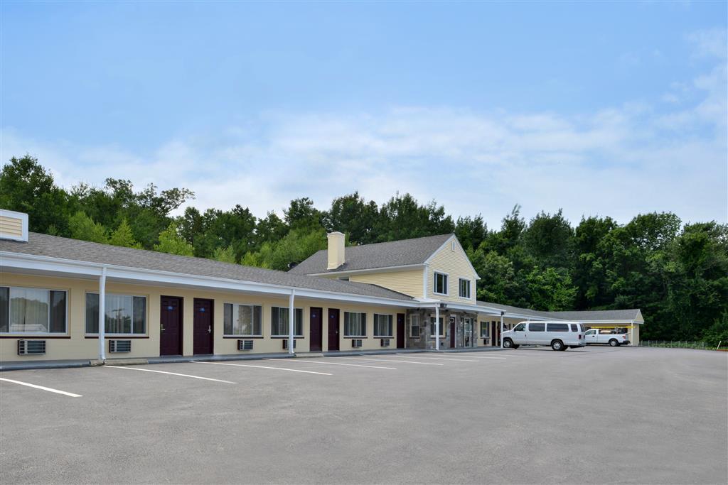 Americas Best Value Inn Providence-North Scituate Экстерьер фото