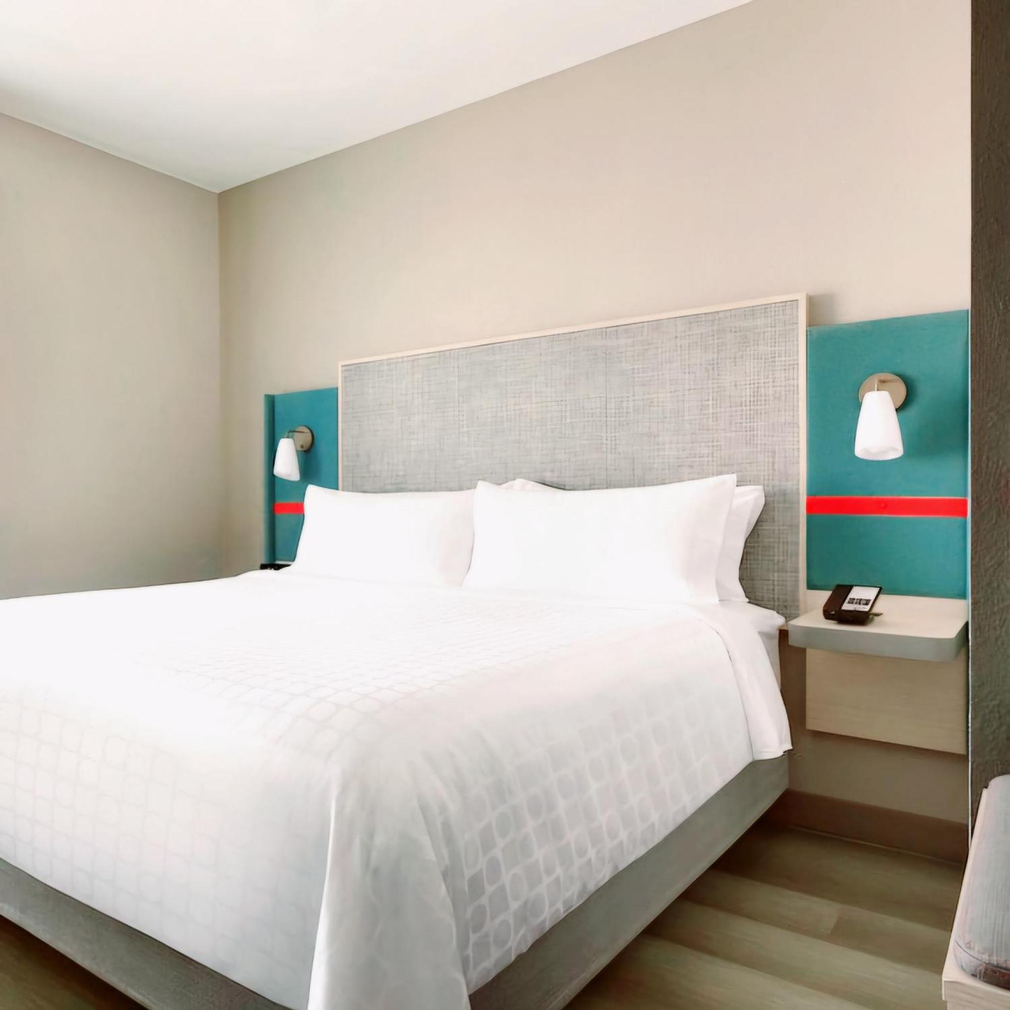 Americas Best Value Inn Providence-North Scituate Экстерьер фото