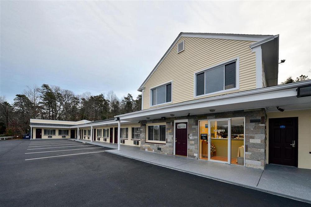 Americas Best Value Inn Providence-North Scituate Экстерьер фото